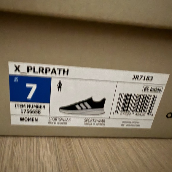 Adidas Cloudfoam Black and White Running Shoes - Picture 4 of 4